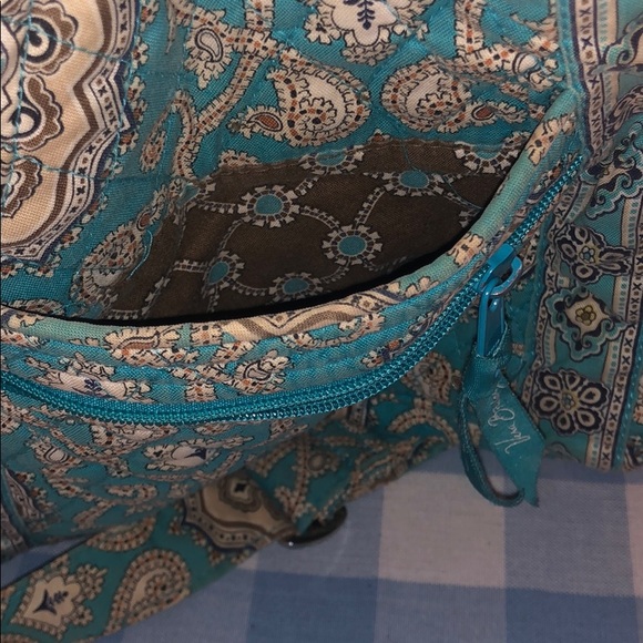 Vera Bradley Crossbody with matching coin purse - Picture 5 of 6